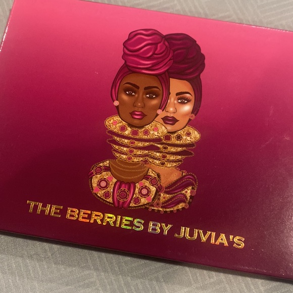Juvia’s Place The Berries Eyeshadow Palette - Picture 3 of 3